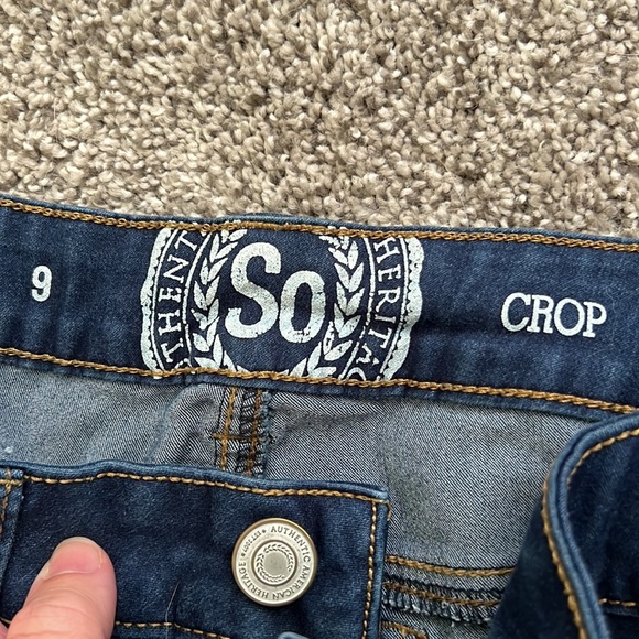 Size 9 Cropped jeans - Picture 3 of 3